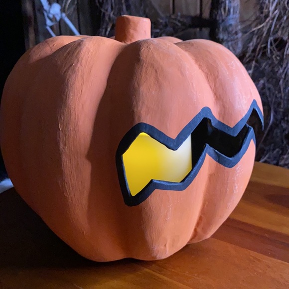 Pottery Barn Kids Charlie Brown Peanuts Pumpkin Luminary Rare 2017 Collection🎃 - Picture 4 of 17